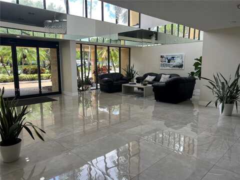 16175 Golf Club Rd, Weston, FL 33326