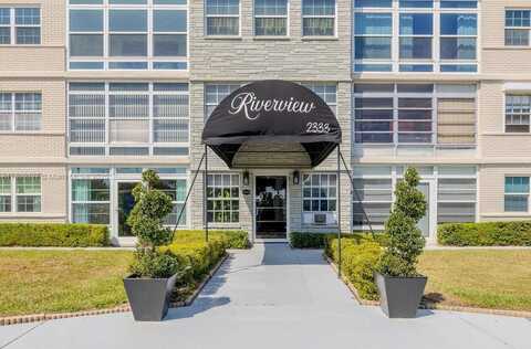 2333 Indian River Blvd, Vero Beach, FL 32960