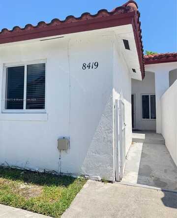 8419 SW 209th St, Cutler Bay, FL 33189