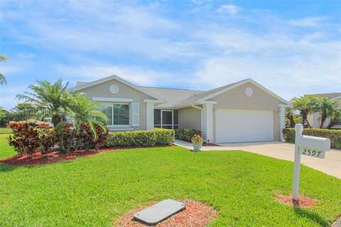 2597 SE 7th Ct, Homestead, FL 33033