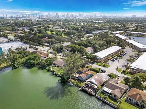 1020 SW 8th St, Hallandale Beach, FL 33009