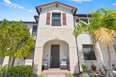 10606 W 32 LN, Hialeah, FL 33018