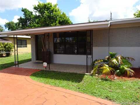 2631 Alcazar Dr, Miramar, FL 33023