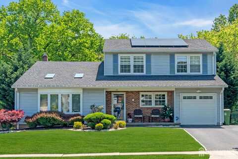 42 Ridge Road, Edison, NJ 08817