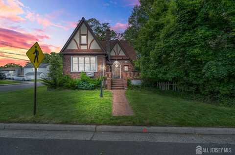 425 Grove Avenue, Metuchen, NJ 08840