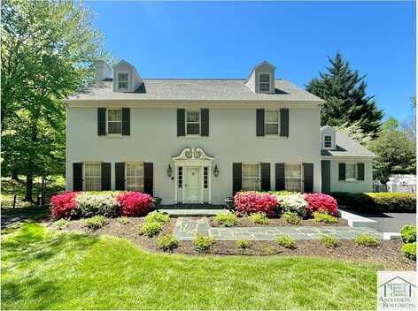 902 Mulberry Rd, Martinsville, VA 24112