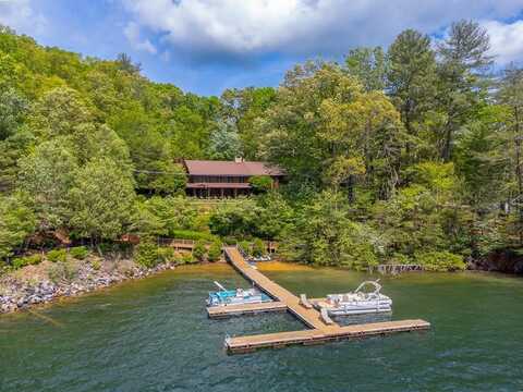 292 Pine Ridge Road, ROBBINSVILLE, NC 28771