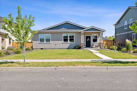 745 NE Union Loop, Prineville, OR 97754
