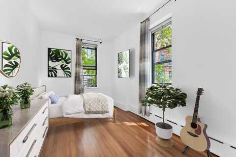 161 West 133rd Street, New York (Manhattan), NY 10030