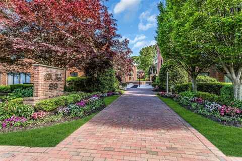 99 S Park, Rockville Centre, NY 11570
