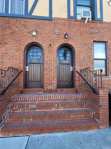 131 Lincoln Avenue, Mineola, NY 11501