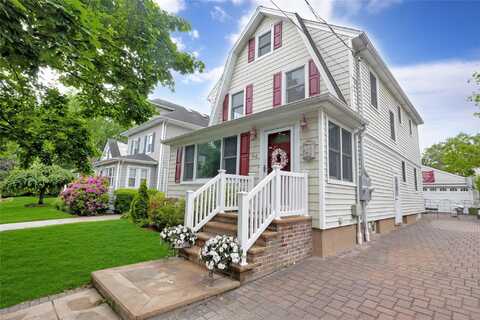 44 Geranium Avenue, Floral Park, NY 11001