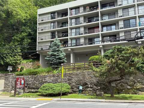 1116 Warburton Avenue, Yonkers, NY 10701
