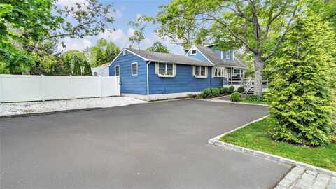 48 Springville Road, Hampton Bays, NY 11946