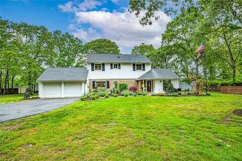 1a Revlon Court, Holtsville, NY 11742
