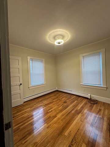 18-20 Olney St, Lowell, MA 01852