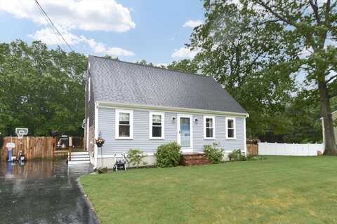 85 Alicia Drive, Taunton, MA 02780