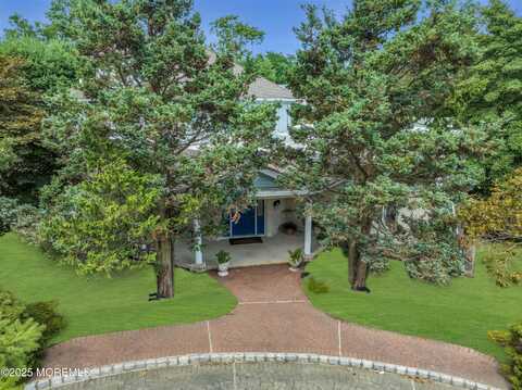 29 Woodrow Street, Oakhurst, NJ 07755