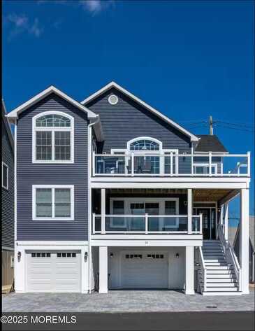 32 Silver Beach Road, Lavallette, NJ 08735