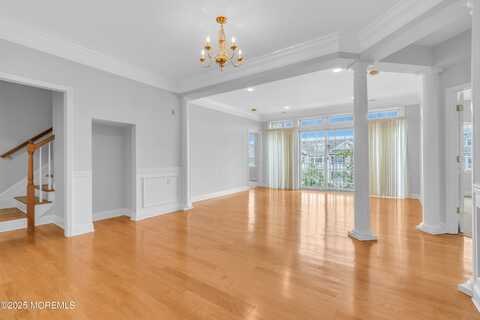 7 Centre Street, Ocean Twp, NJ 07712