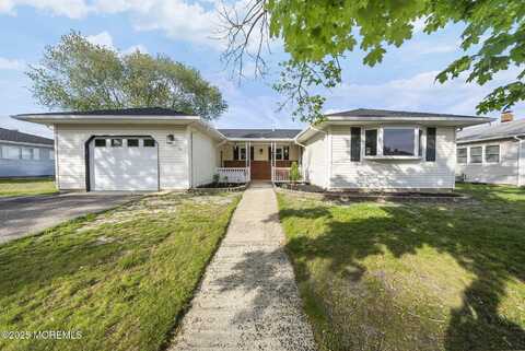 20 Tivoli Street, Toms River, NJ 08757