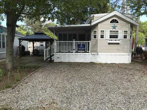 27 Ocean Park Road, Old Orchard Beach, ME 04064
