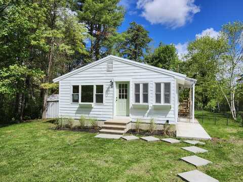 567 Ossipee Trail Trail W, Standish, ME 04084