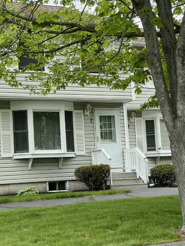 8 Park Street, Saco, ME 04072