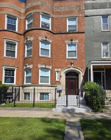4749 S Prairie Avenue, Chicago, IL 60615