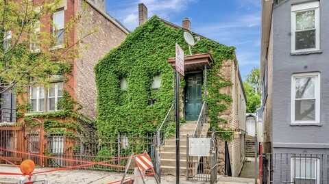1735 S Desplaines Street, Chicago, IL 60616