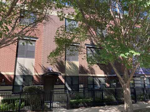 466 W ELM Street, Chicago, IL 60610