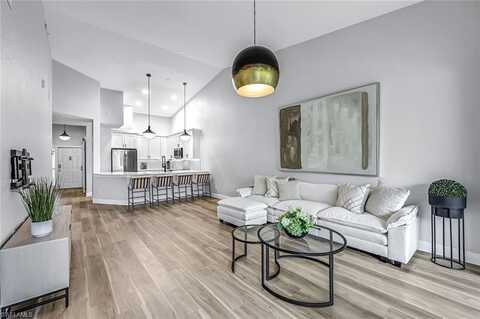 7741 Pebble Creek, NAPLES, FL 34108