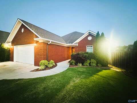 104 Canterbury Circle, Arab, AL 35016