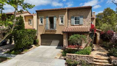 50 Winding Way, Irvine, CA 92620