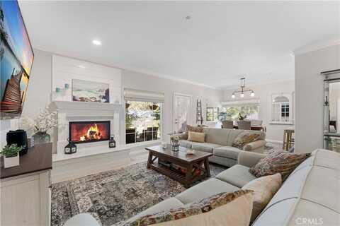 16470 Avenida Venusto, San Diego, CA 92128