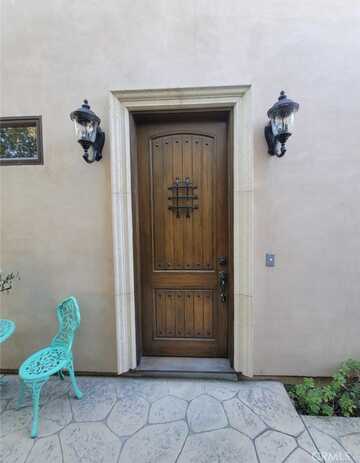 13802 Erwin Street, Valley Glen, CA 91401