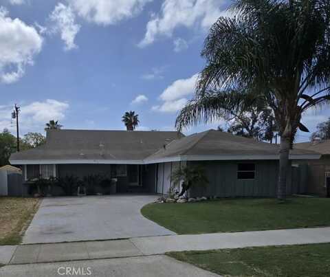 2113 N Lewis Street, Santa Ana, CA 92706
