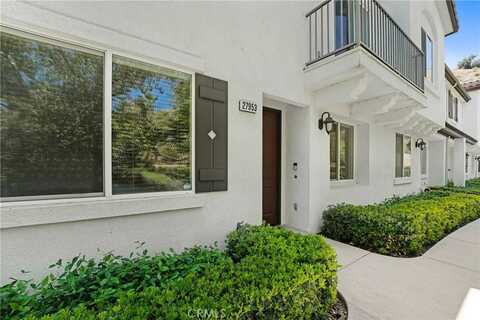27953 Avalon Drive, Canyon Country, CA 91351