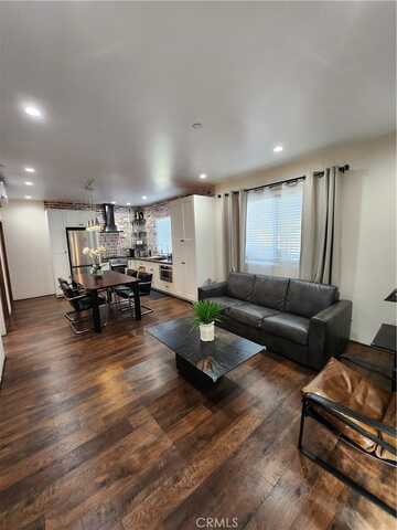5045 Orrville, Woodland Hills, CA 91367