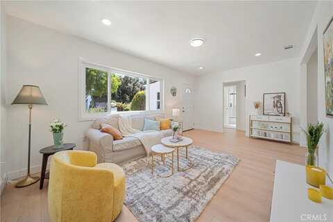 3211 W Jeffries Avenue, Burbank, CA 91505