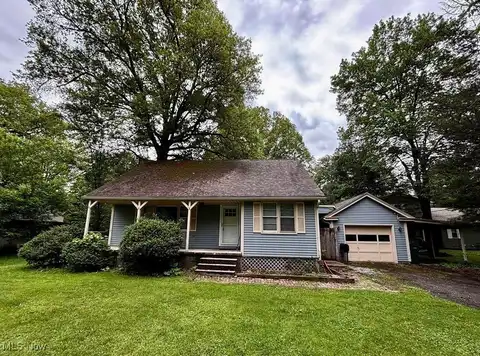4941 Hopkins Road, Youngstown, OH 44511