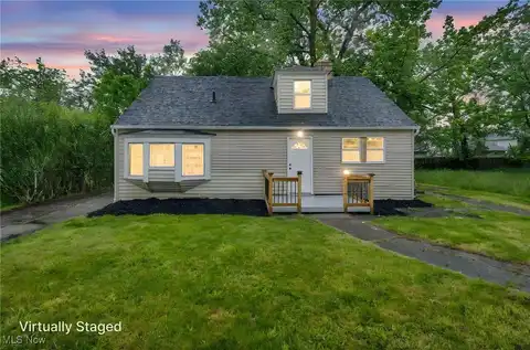 14817 Naples Avenue, Cleveland, OH 44128