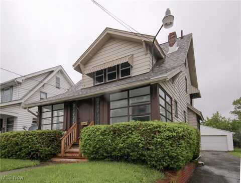 2606 Oakwood Avenue, Youngstown, OH 44509
