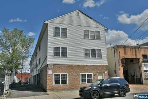 9-11 Madison 8, Paterson, NJ 07524