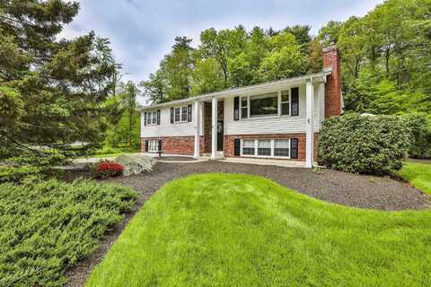 9 Edinburgh Drive, Bedford, NH 03110