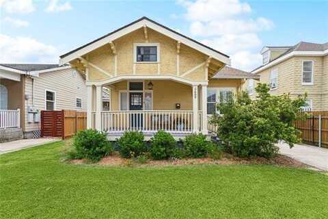 2609 GENERAL PERSHING Street, New Orleans, LA 70115