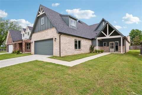 2504 W Birmingham Street, Broken Arrow, OK 74011