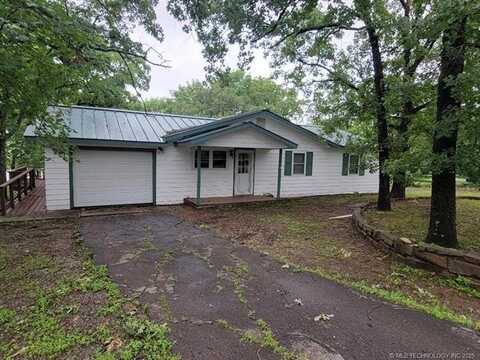 300 Cedar Tree Drive, McAlester, OK 74501