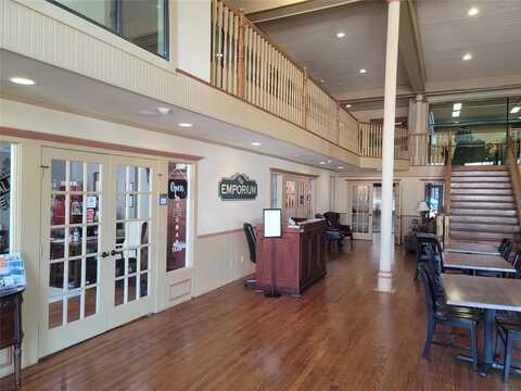 101 S Dallas Street, Ennis, TX 75119