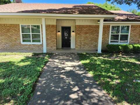 1217 Greenbriar Drive, DeSoto, TX 75115